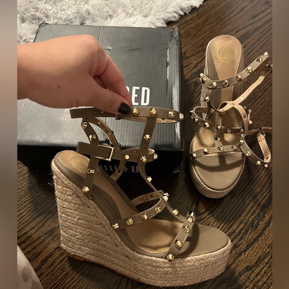 Worn once! Beige Studded Wedges in size US 9(UK 7) - Picture 1 of 8